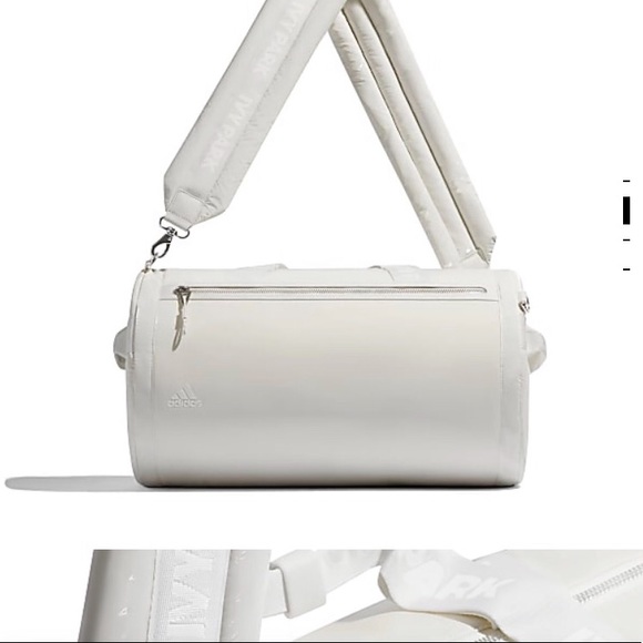 Ivy Park padded duffle bag (❤️‍🔥SALE: 30% off❤️‍🔥) - Picture 3 of 7